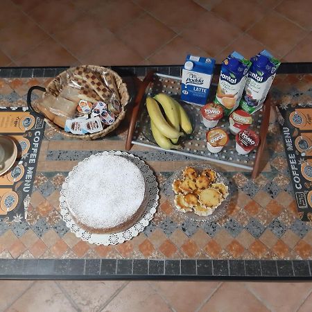 مبيت وإفطار Uri L'Aura المظهر الخارجي الصورة